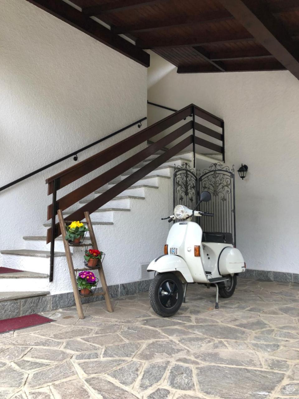 "Ai 4 Soli" Cermenate Bagian luar foto
